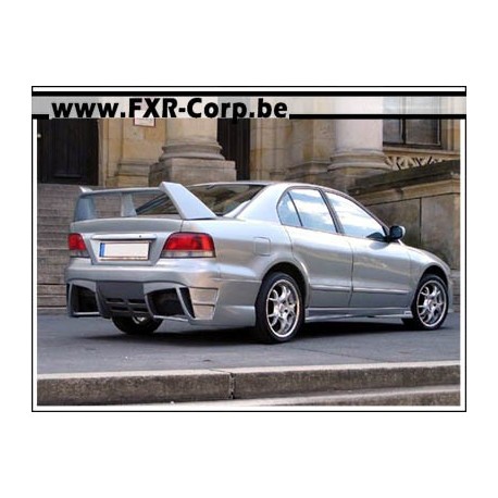 PREDATOR - Pare-choc arrière MITSUBISHI GALANT